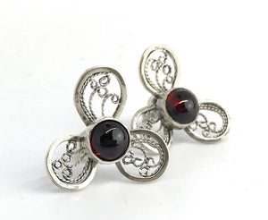 Handmade Silver Filigree Flower Earrings with Garnet
