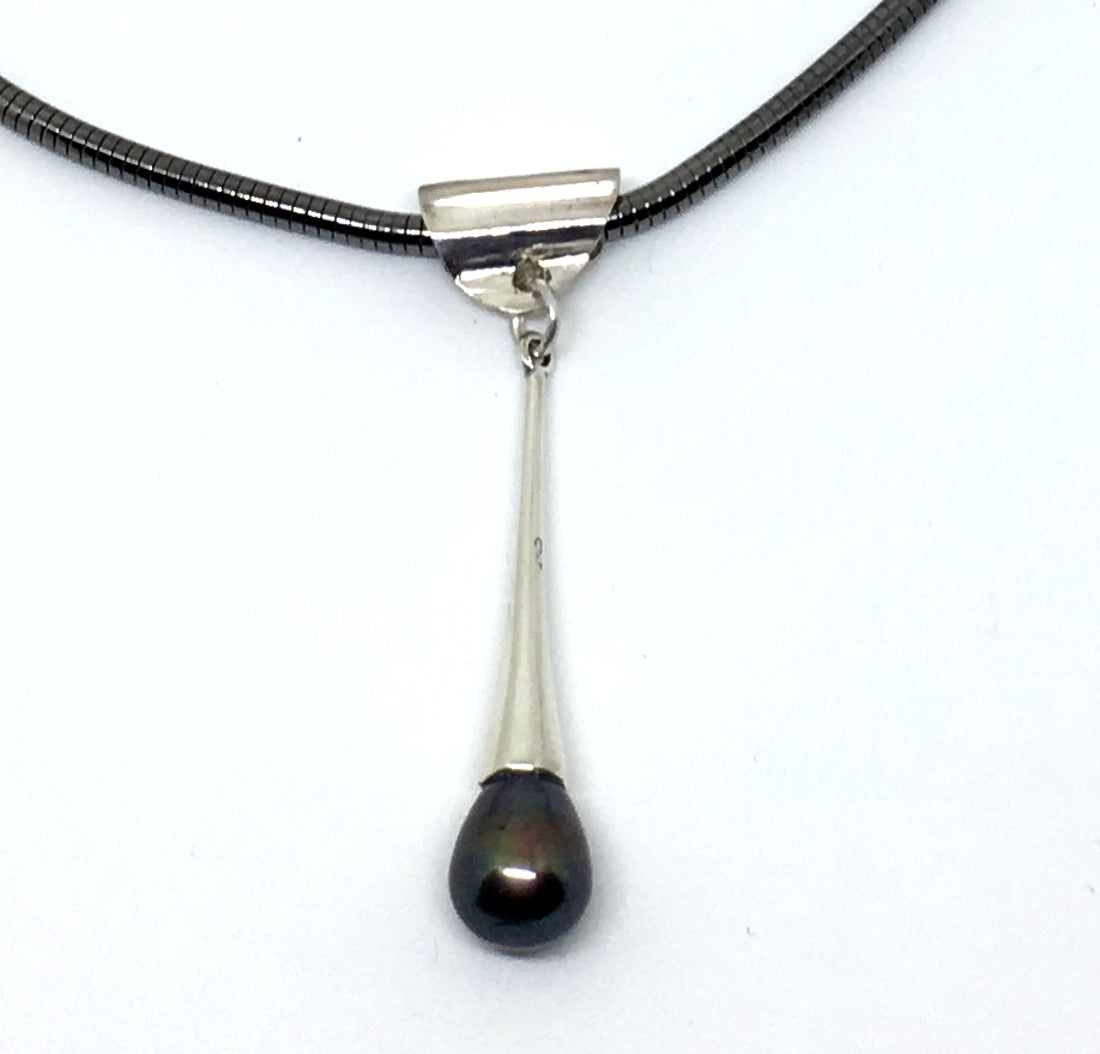 Freshwater Peacock Single Pearl Drop Necklace in Sterling Silver