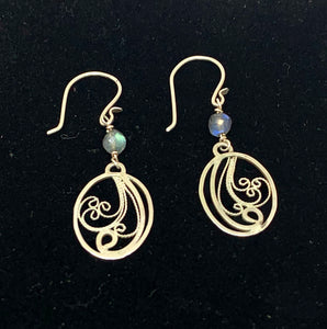 handmade silver filigree dangle earrings with labradorite gemstones