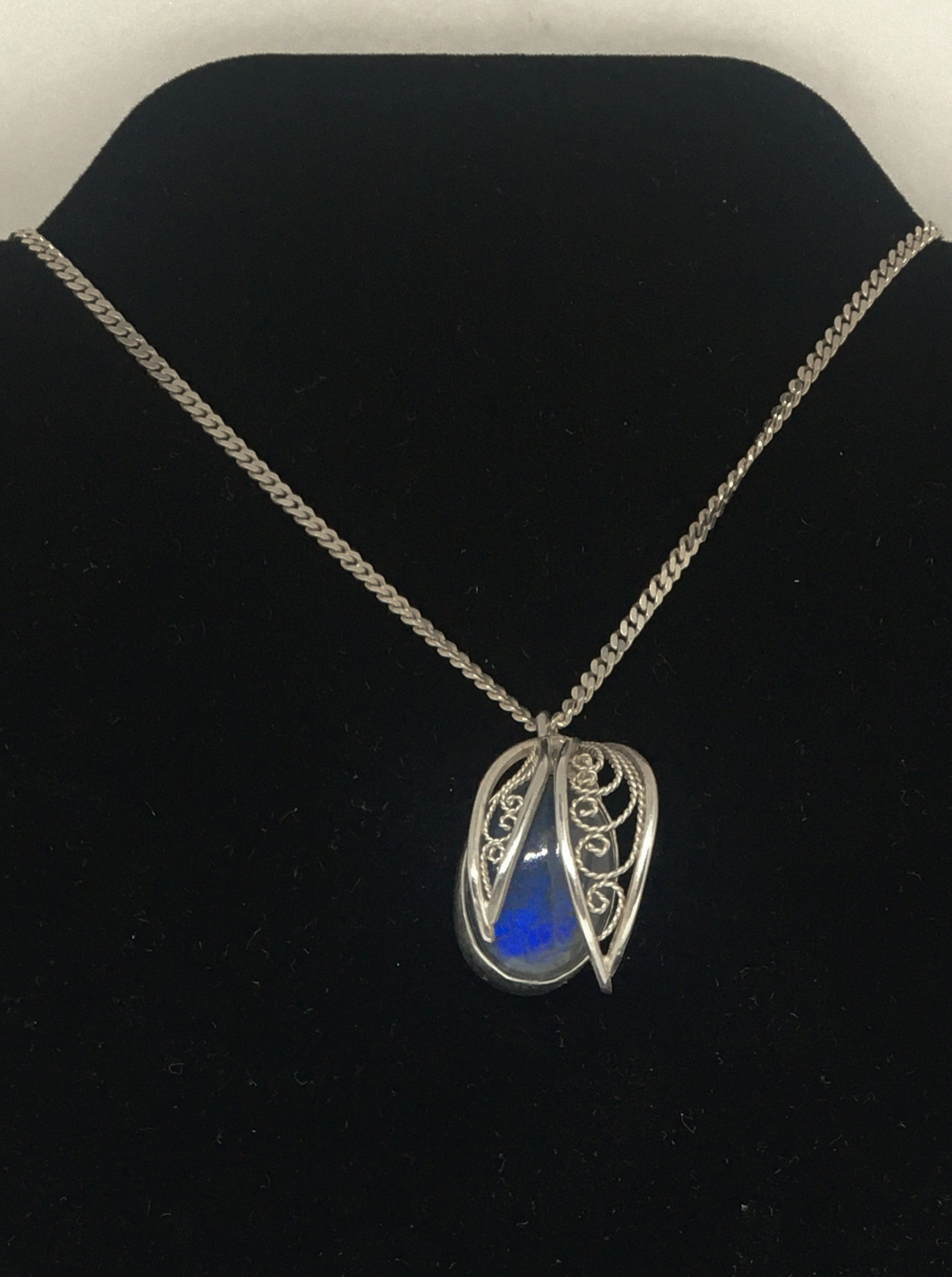 Handmade Silver Filigree and Labradorite Gemstone Pendant Necklace - Hidden Gem Series I