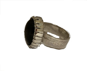 Labradorite Ring with Castellated Bezel in Sterling Silver - Size 9.5