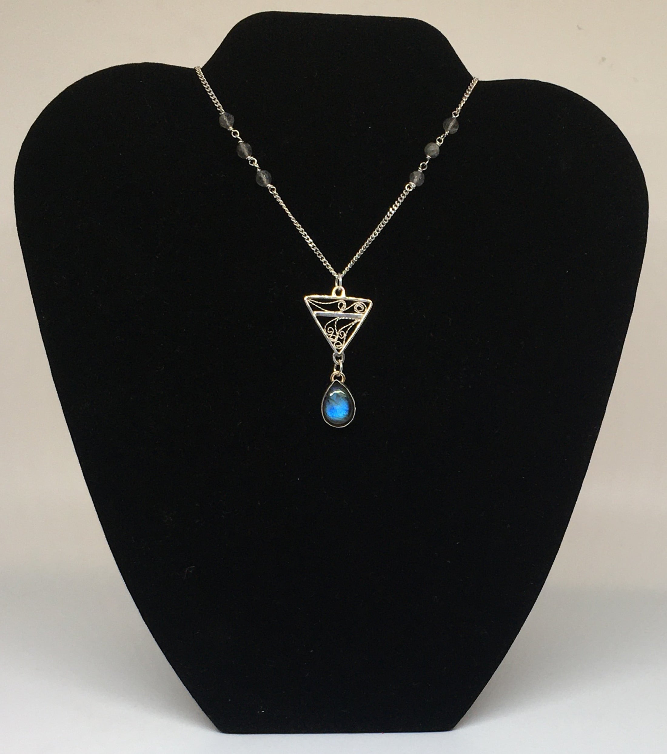 Handmade Filigree Pendant Necklace with Labradorite