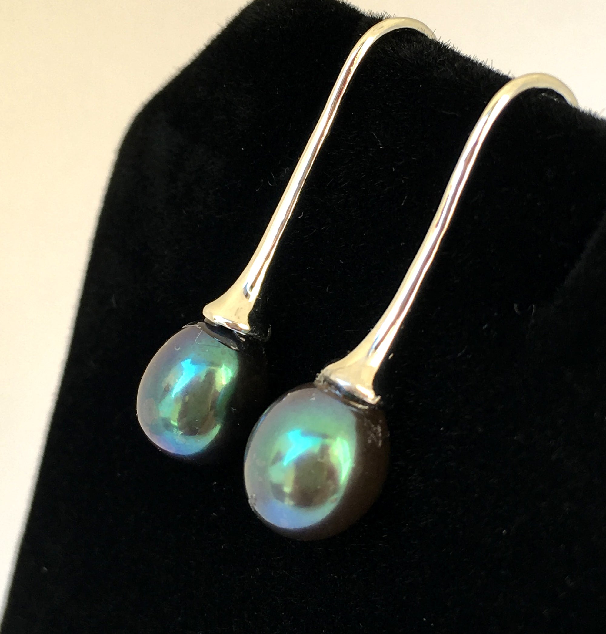 Freshwater Peacock Single Pearl Drop Earrings in Sterling Silver