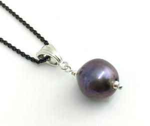 Single Freshwater Purple Peacock Pearl Pendant Necklace on Black Sterling Silver Cable Chain