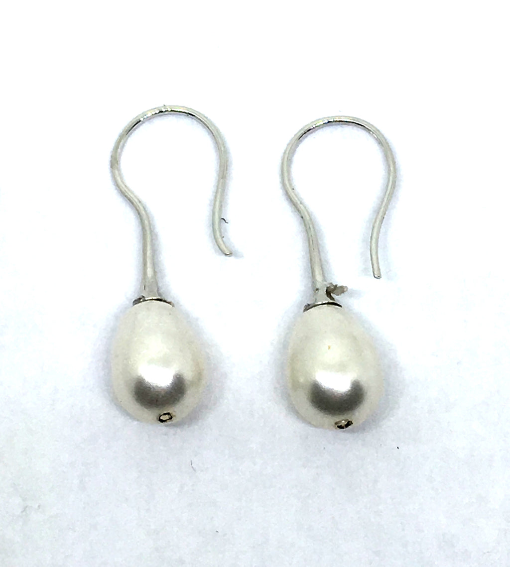 white freshwater pear shaped pearl drop earrings
